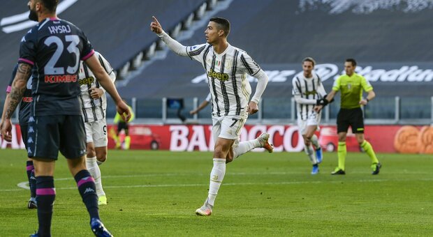 5882659_1958_juventus_vs_napoli_3