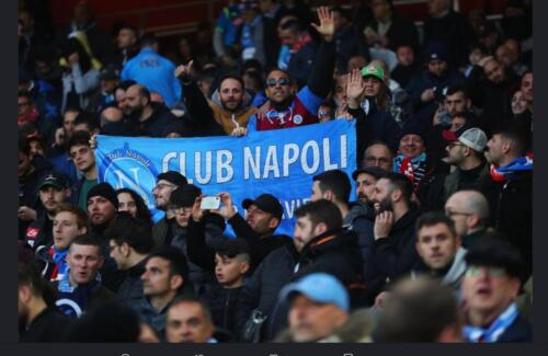 19.04.11 Arsenal Napoli 2-0 (31)