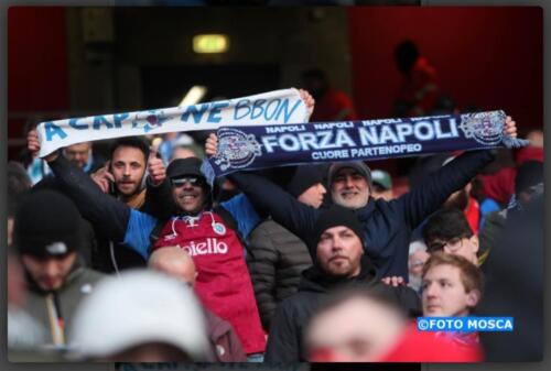 19.04.11 Arsenal Napoli 2-0 (34)