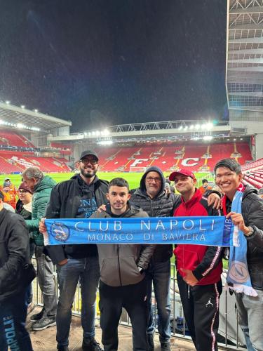 22.11.01-Liverpool-Napoli-2-0-6