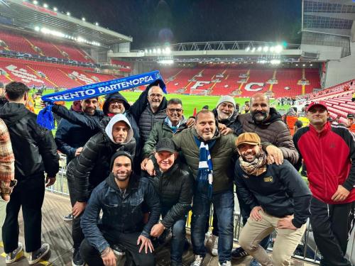 22.11.01-Liverpool-Napoli-2-0-7
